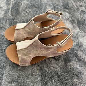 Brand new Carly wedges